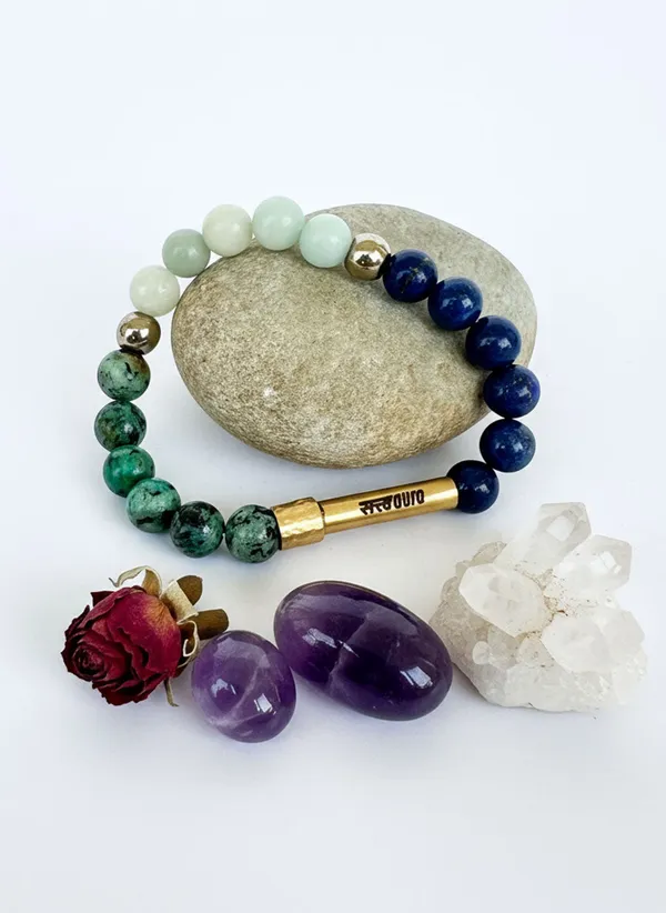 Throat_Chakra_Crystal_Bracelet_With_Manifestation_Lock