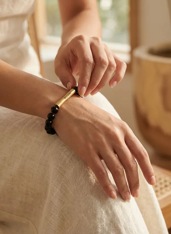 Black_Tourmaline_Protection_Crystal_Bracelet_With_Manifestation_Lock