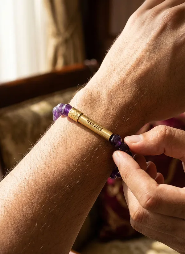 Amethyst_Crystal_Bracelet_With_Manifestation_Lock