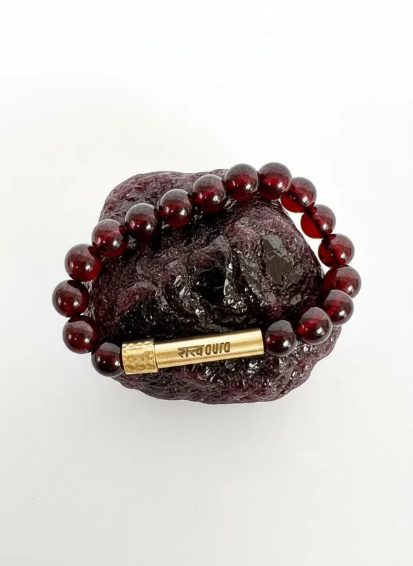 Garnet_Crystal_Bracelet_With_Manifestation_Lock