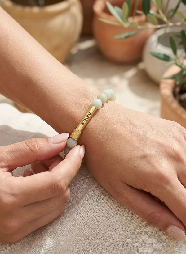 Green_Aventurine_Crystal_Bracelet_With_Manifestation_Lock