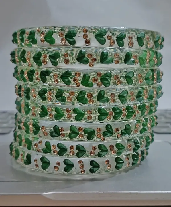 Green_Glass_Bangles_Set_For_Women