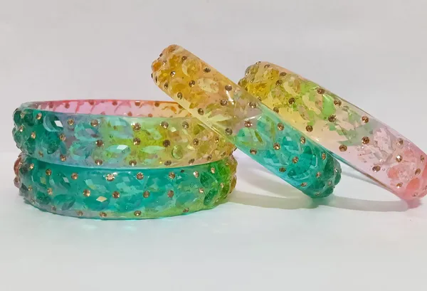 Multicolor_Glass_Bangles_Set_For_Women