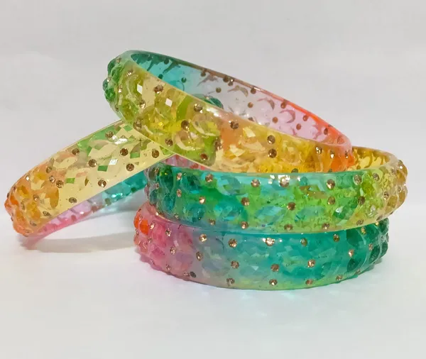 Multicolor_Glass_Bangles_Set_For_Women