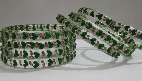 Green_Glass_Bangles_Set_For_Women