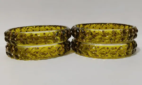 Olive_Green_Glass_Bangles_Set_For_Women