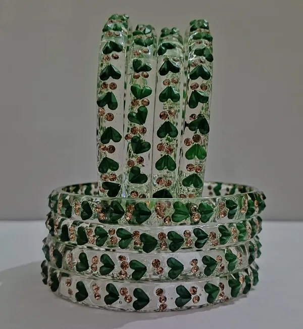 Green_Glass_Bangles_Set_For_Women