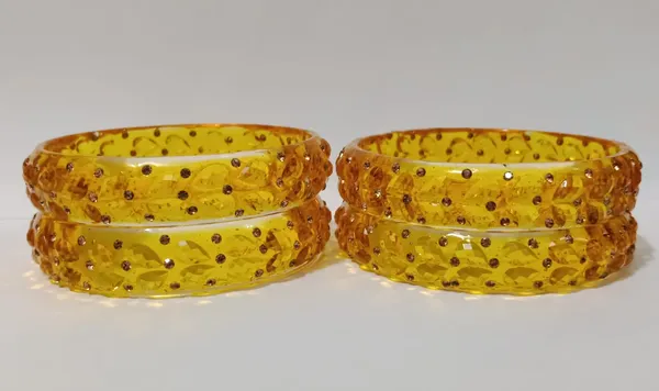 Yellow_Glass_Bangles_Set_For_Women