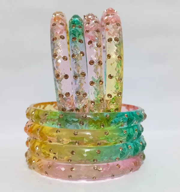 Multicolor_Glass_Bangles_Set_For_Women