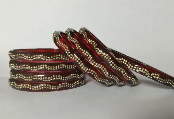 marron_borolis_glass_bangle