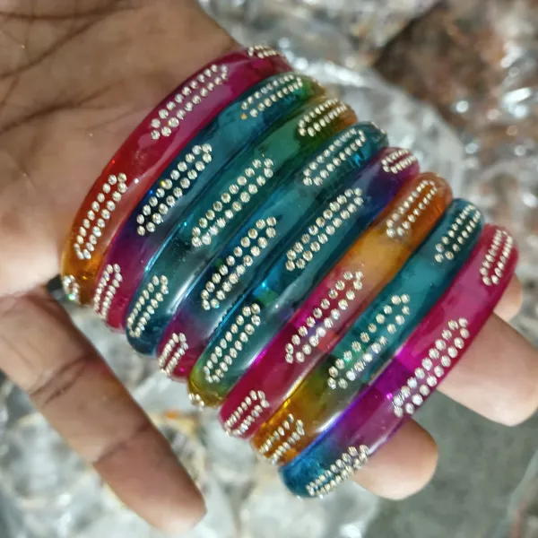 tilak_borolis_clean_colour_glass_bangle
