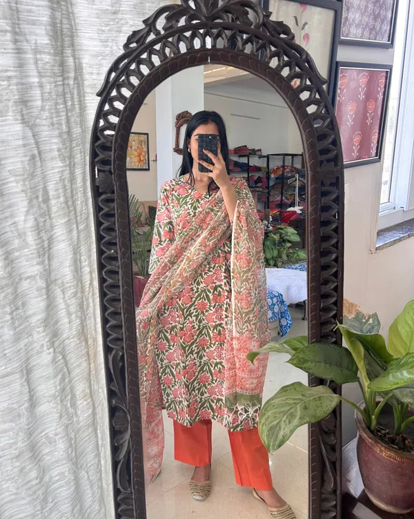 Multi-Colour_Cotton_Straight_Suit_Set_With_Kota_Doria_Dupatta_For_Women