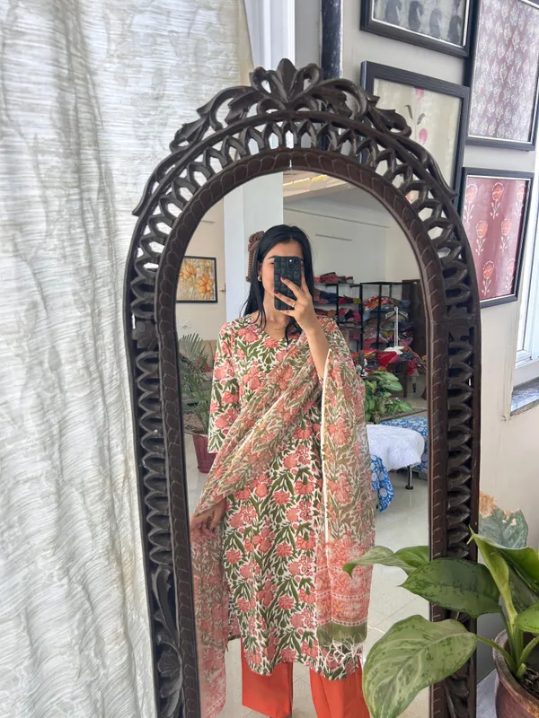 Multi-Colour_Cotton_Straight_Suit_Set_With_Kota_Doria_Dupatta_For_Women