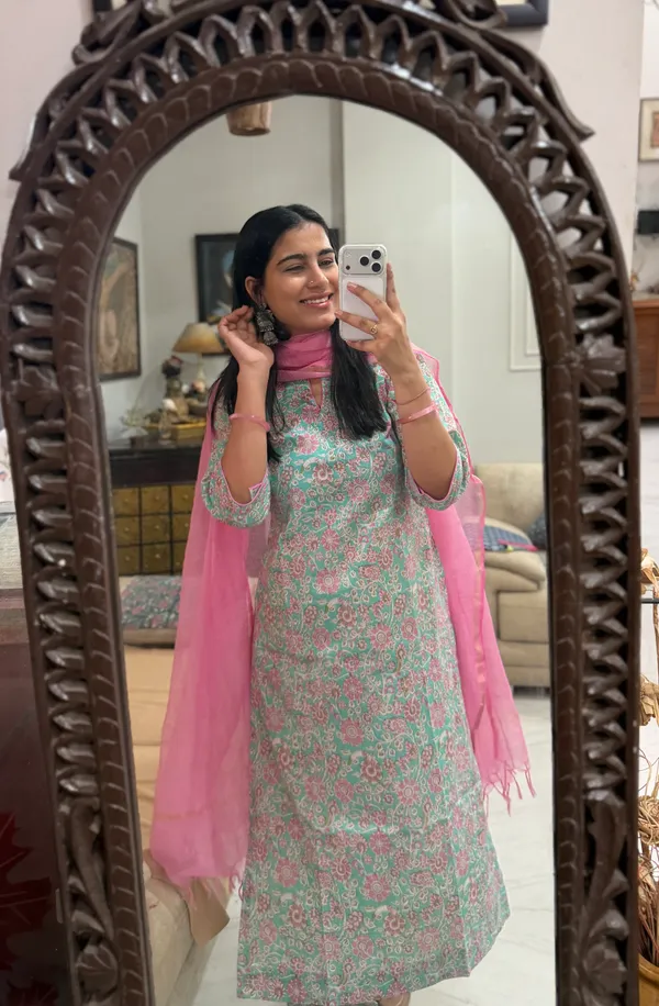 blue_cotton_suit_set_with_Kota_Dora