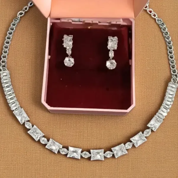 Silver_White_Crystal_Graduated_Necklace_Earring_Set_For_Women