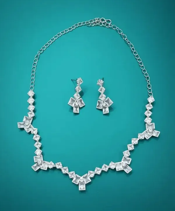 Silver_Crystal_Geometric_Necklace_And_Earrings_Set_For_Women