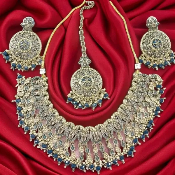 Silver_Blue_Beaded_Filigree_Choker_Necklace_Maang_Tikka_Set_For_Women