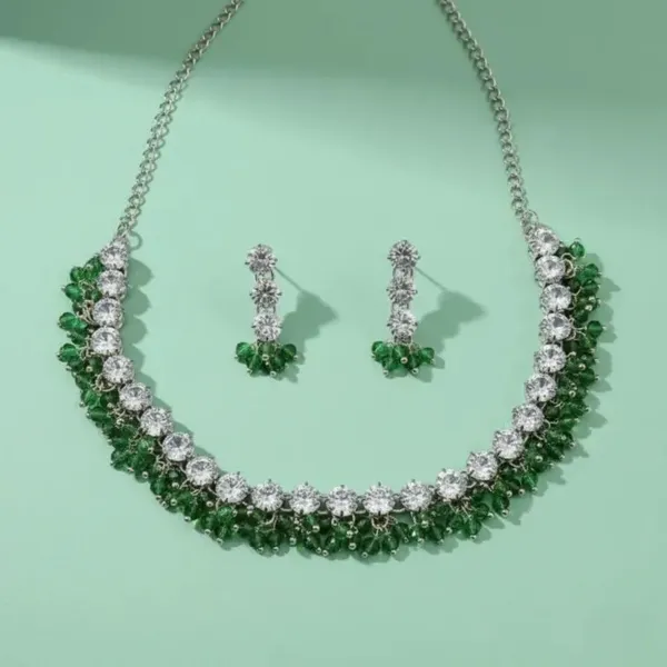 Silver_Green_Stone_Crystal_Statement_Necklace_Set_For_Women