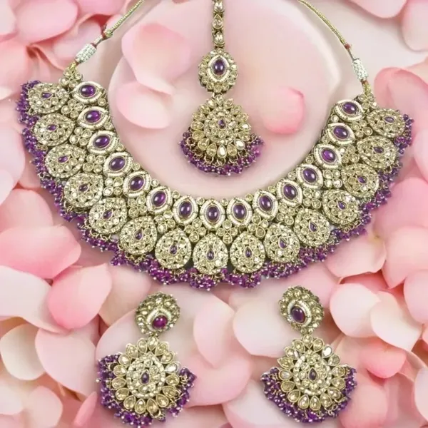Gold_Purple_Kundan_Choker_Necklace_Set_With_Maang_Tikka_For_Women