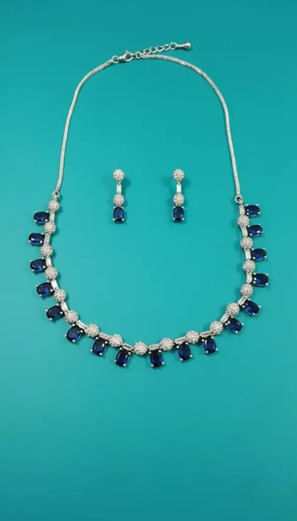 Silver_Blue_Oval_Stone_Crystal_Necklace_Set_For_Women