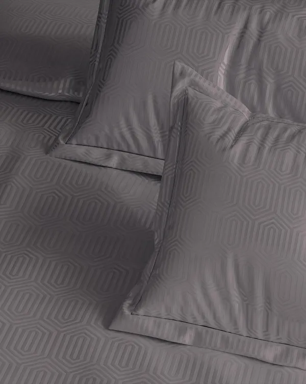 Geometric_Jacquard_Bedding_Set