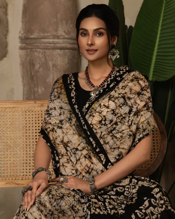 Jaipuri_Cotton_Saree_Gift_Box_For_Women