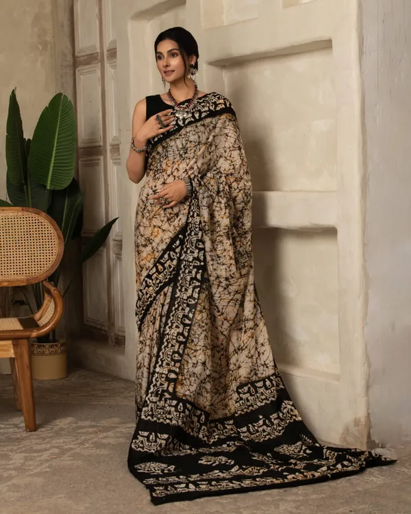 Jaipuri_Cotton_Saree_Gift_Box_For_Women
