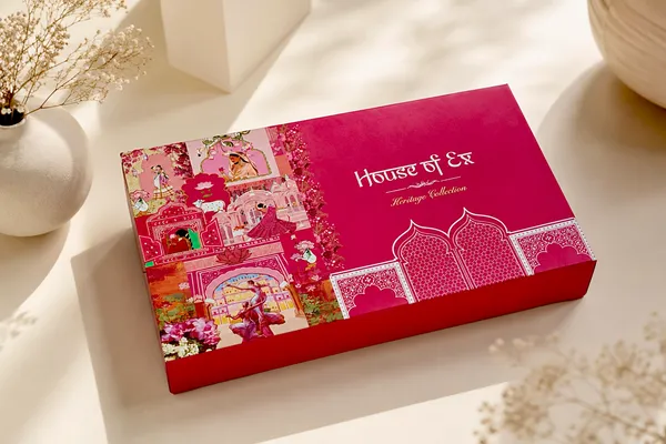 Banarasi_Silk_Saree_Gift_Box_For_Women