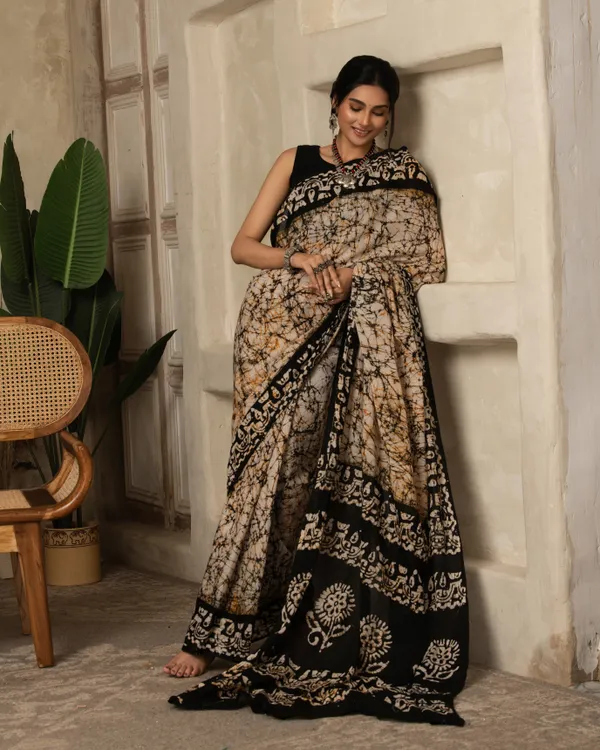 Jaipuri_Cotton_Saree_Gift_Box_For_Women