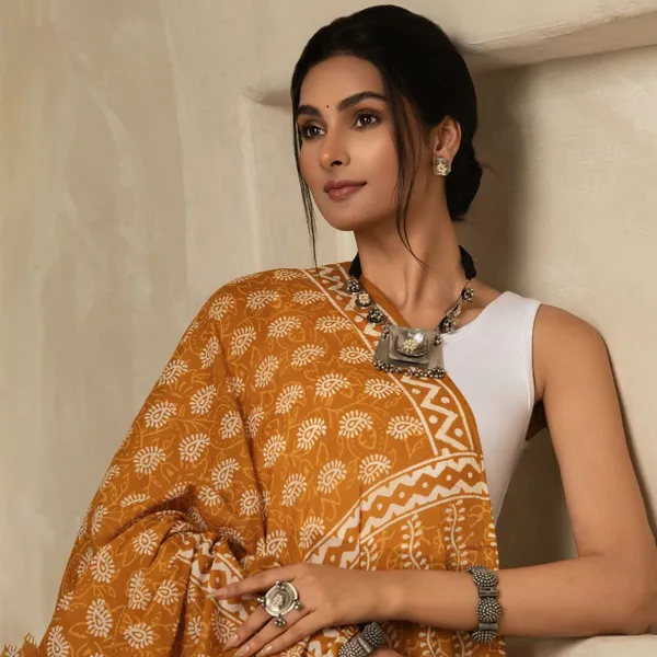 Jaipuri_Cotton_Saree_Gift_Box_For_Women