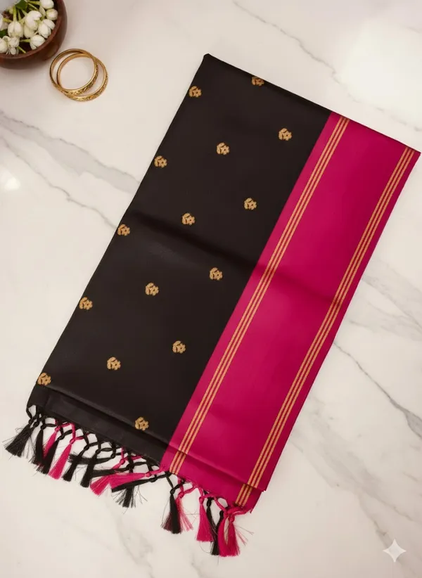 Banarasi_Silk_Saree_Gift_Box_For_Women