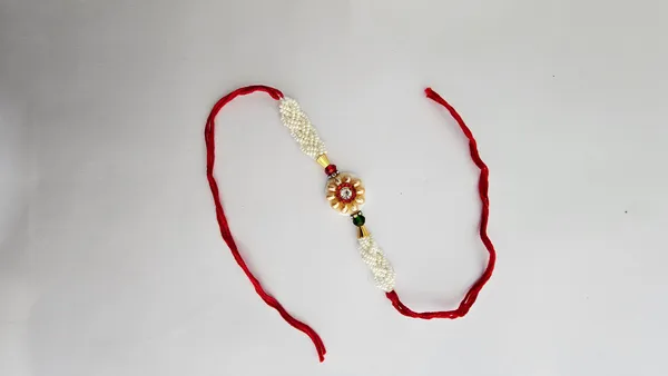 Pearl_Beaded_Floral_Rakhi_With_Red_Thread