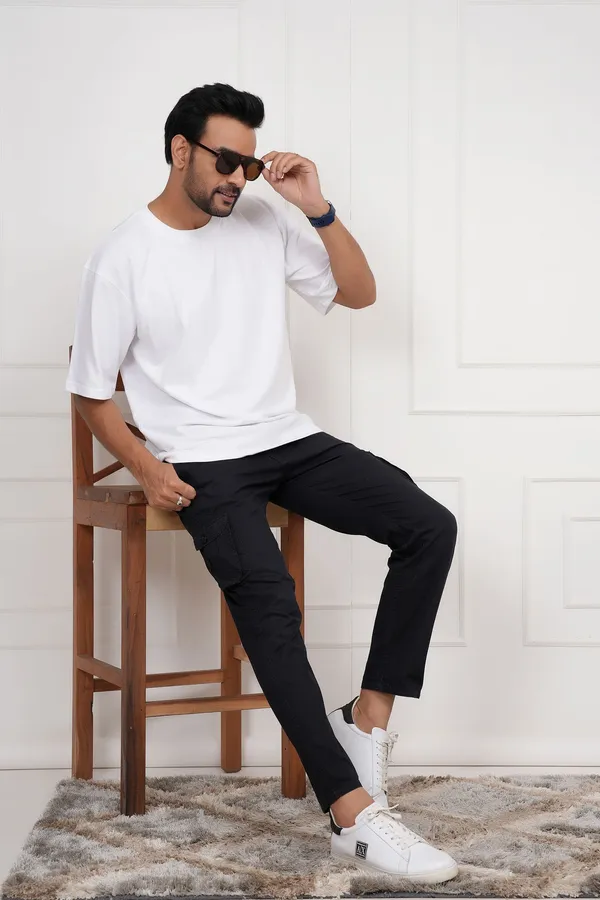 White_Solid_Round_Neck_T-Shirt_For_Men