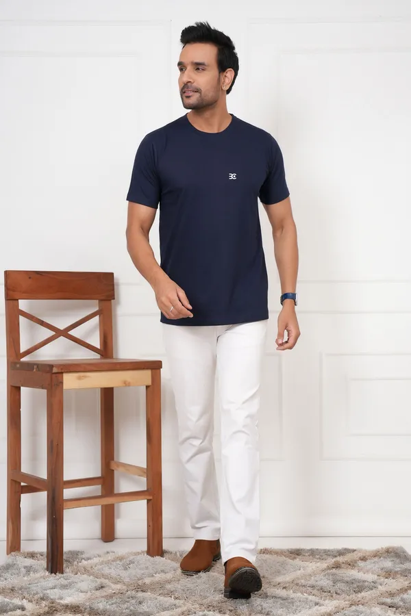 Navy_Blue_Solid_Round_Neck_T-Shirt_For_Men