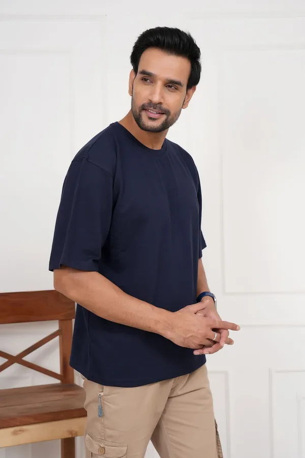 Navy_Blue_Solid_Round_Neck_T-Shirt_For_Men