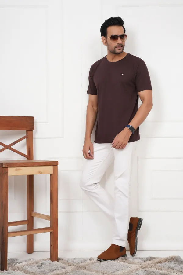 Brown_Solid_Round_Neck_T-Shirt_For_Men