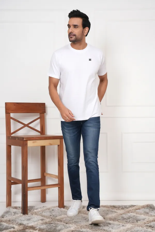 White_Solid_Round_Neck_T-Shirt_For_Men