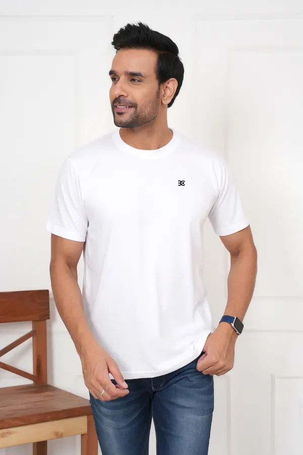 White_Solid_Round_Neck_T-Shirt_For_Men