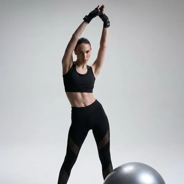 Aero_Mesh_Leggings_Breathable_Mesh_Panels_Performance_Fit_Black