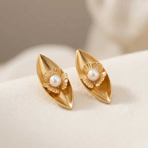 Gold_Metal_Floral_Leaf_Pearl_Stud_Earrings_For_Women