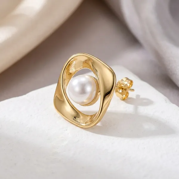 Gold_Metal_Geometric_Square_Pearl_Stud_Earrings_For_Women