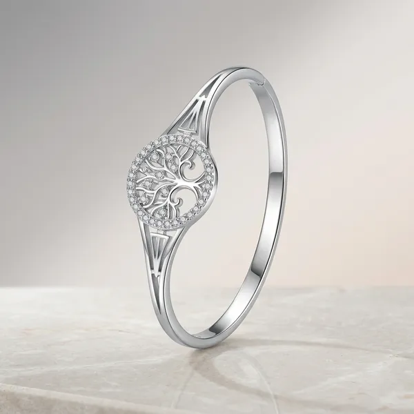 Silver_Metal_Crystal_Circular_Pendant_Bangle_For_Women