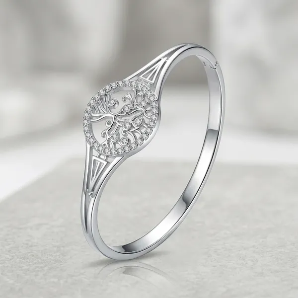 Silver_Metal_Crystal_Circular_Pendant_Bangle_For_Women