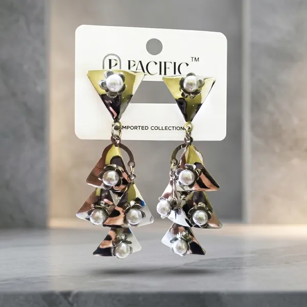 Silver_Metal_Triangular_Geometric_Pearl_Drop_Earrings_For_Women