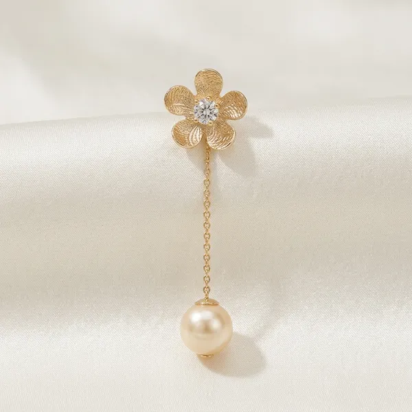 Gold_Metal_Floral_Pearl_Drop_Earrings_For_Women