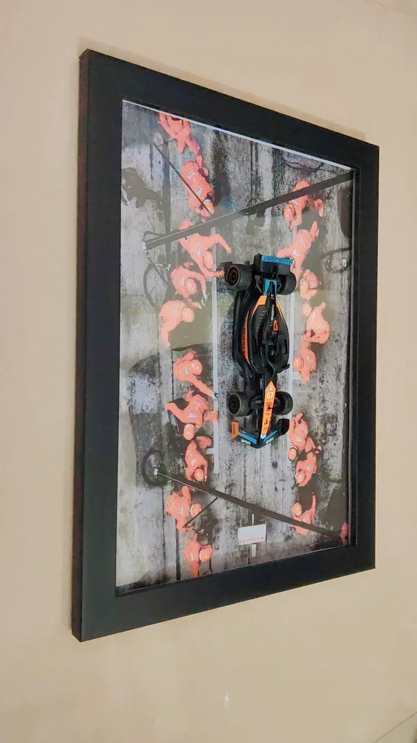 Wood_Motorsport_F1_Racing_Car_3D_Photo_Frame