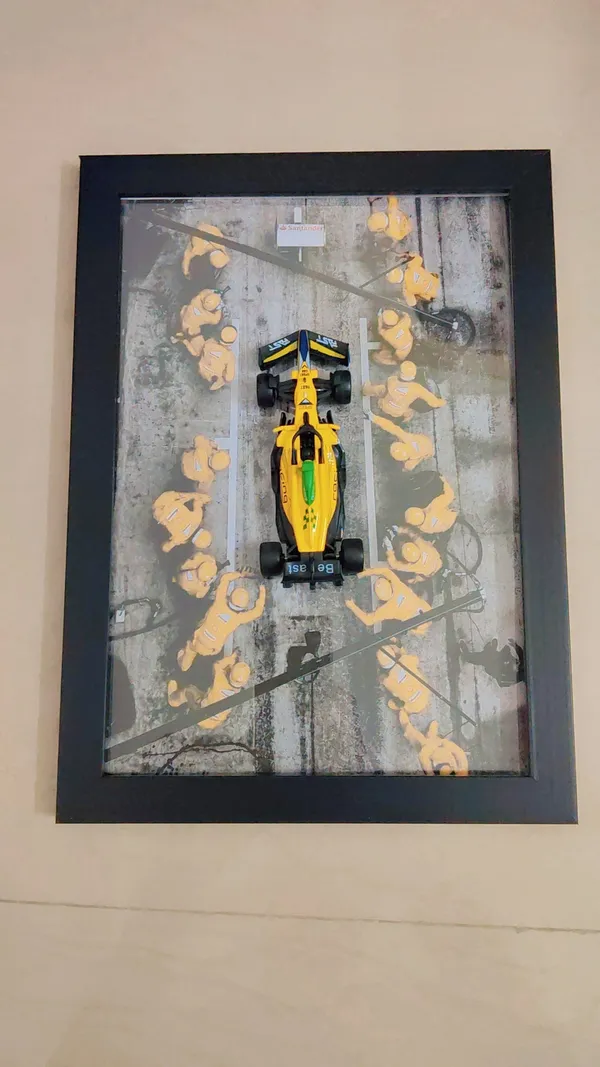 Wood_Motorsport_F1_Racing_Car_3D_Photo_Frame