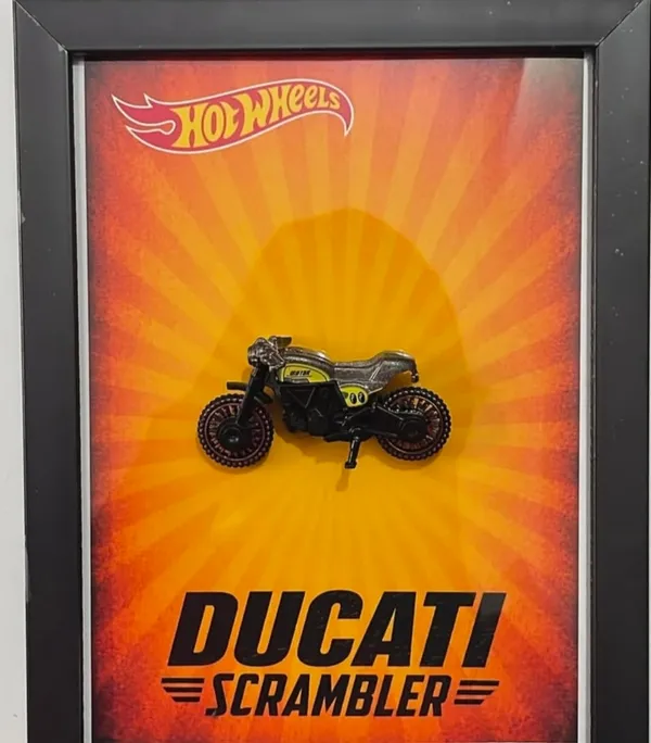 Wood_Automotive_Hot_Wheels_Ducati_Scrambler_3D_Photo_Frame
