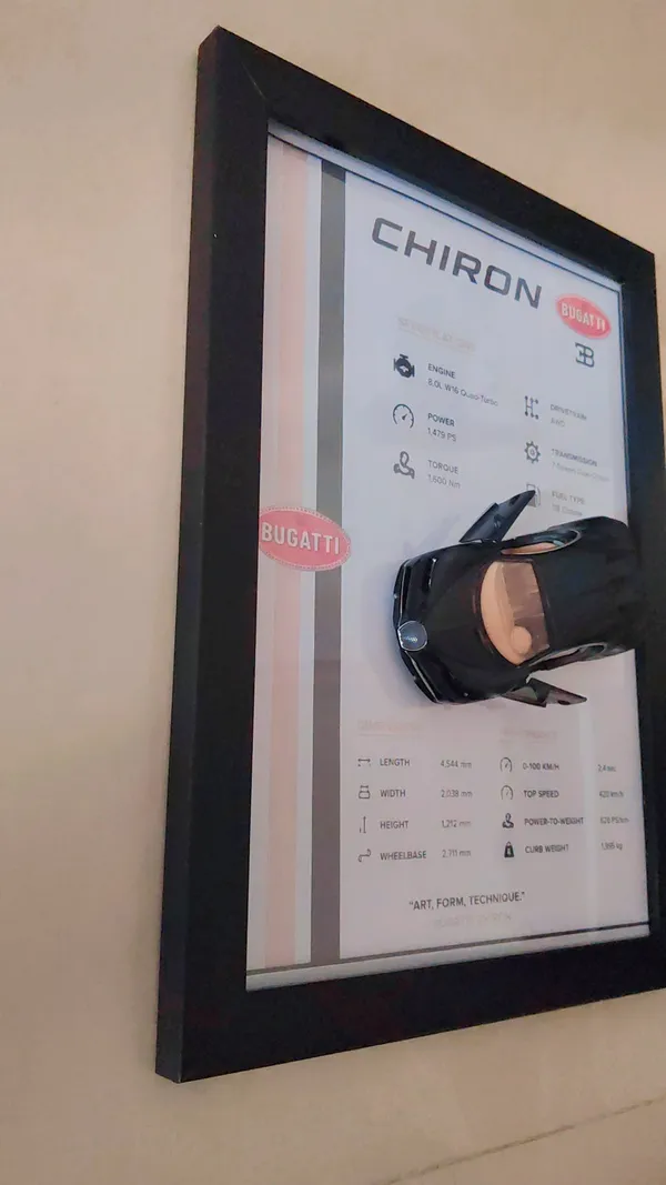 Wood_Automotive_Bugatti_Chiron_3D_Car_Photo_Frame