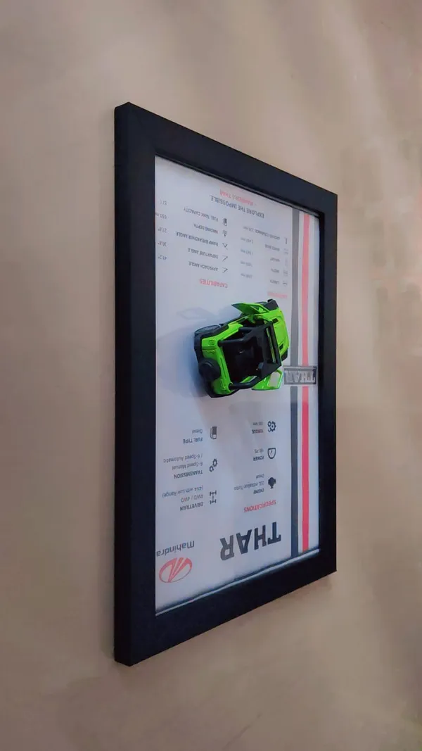 Wood_Mahindra_Thar_Die-Cast_Model_Car_Spec_Display_Frame